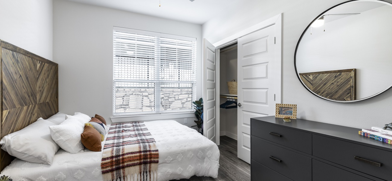 Spacious bedrooms with lots of natural light